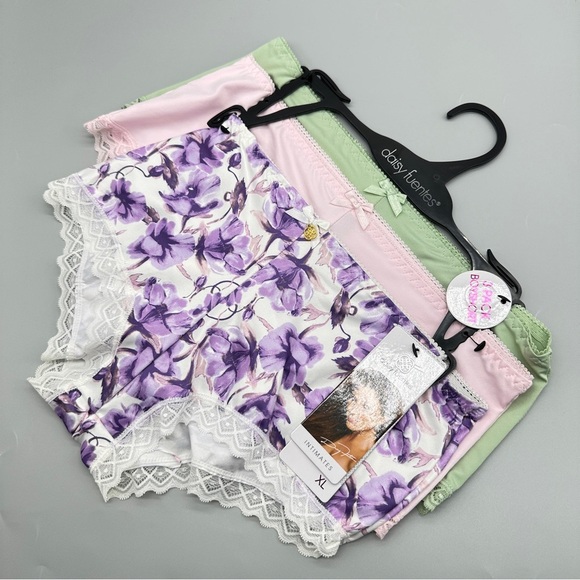NWT Daisy Fuentes Purple and Pink Floral Lace Trim Panties Size XL - Picture 4 of 5